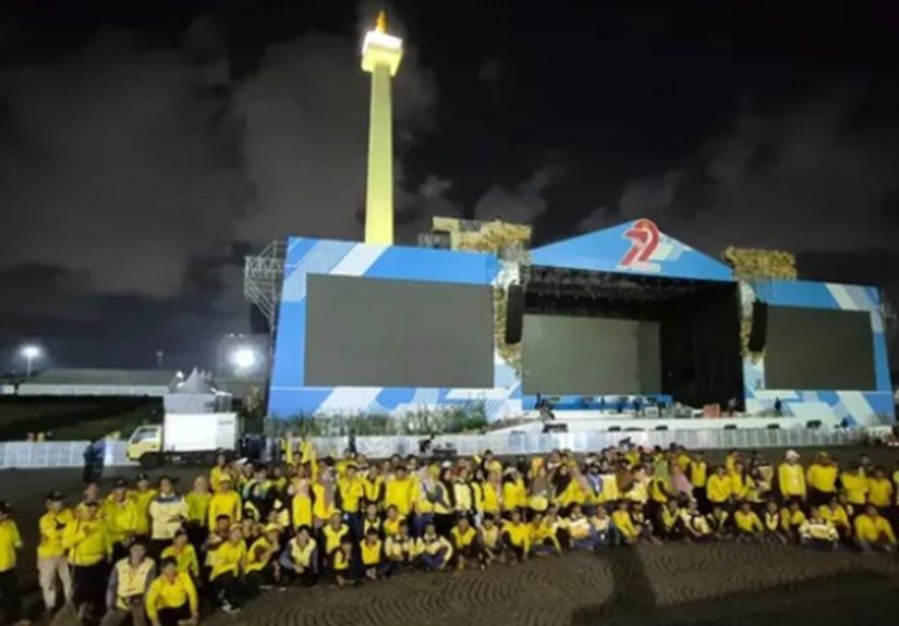 Monas