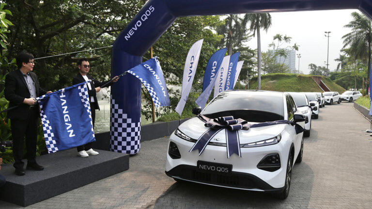 Changan Nevo 05